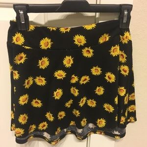 SM mini skirt
